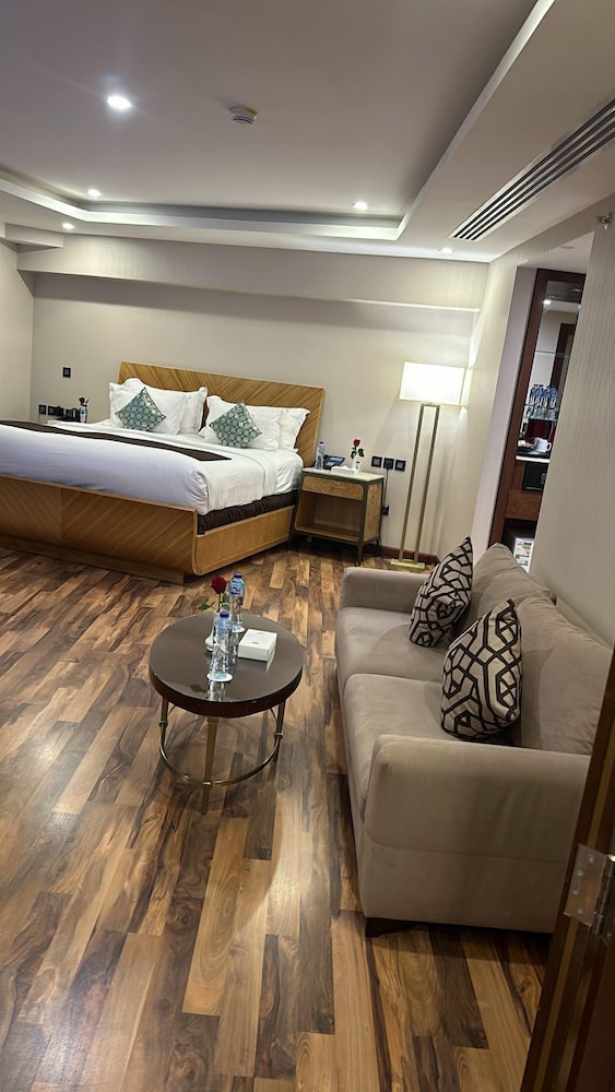 شركة رؤى الهجرة للخدمات الفندقية(Rua Al Hijrah Hotel) 25/50
