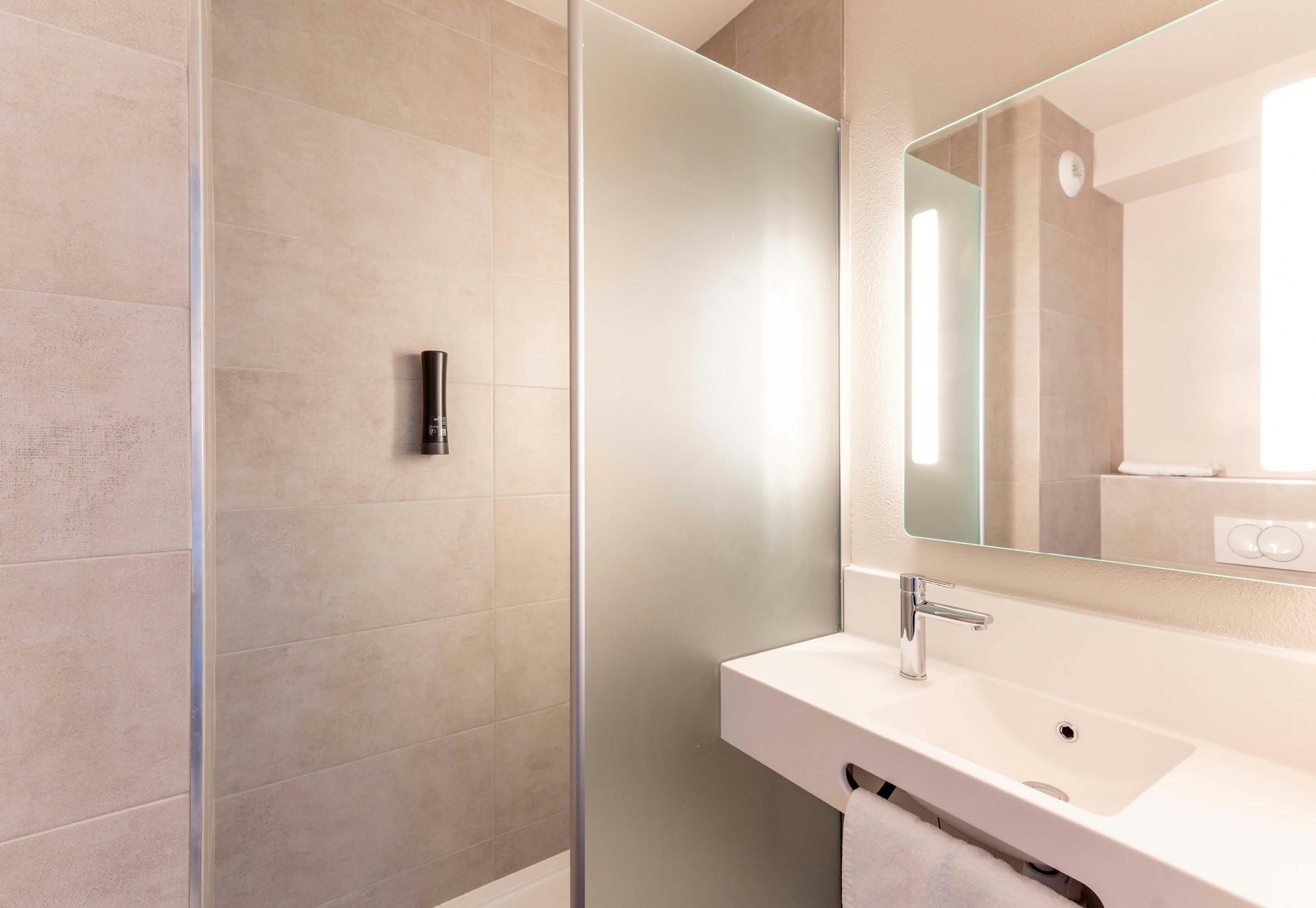 B&B HOTEL Aix-les-Bains 37/37