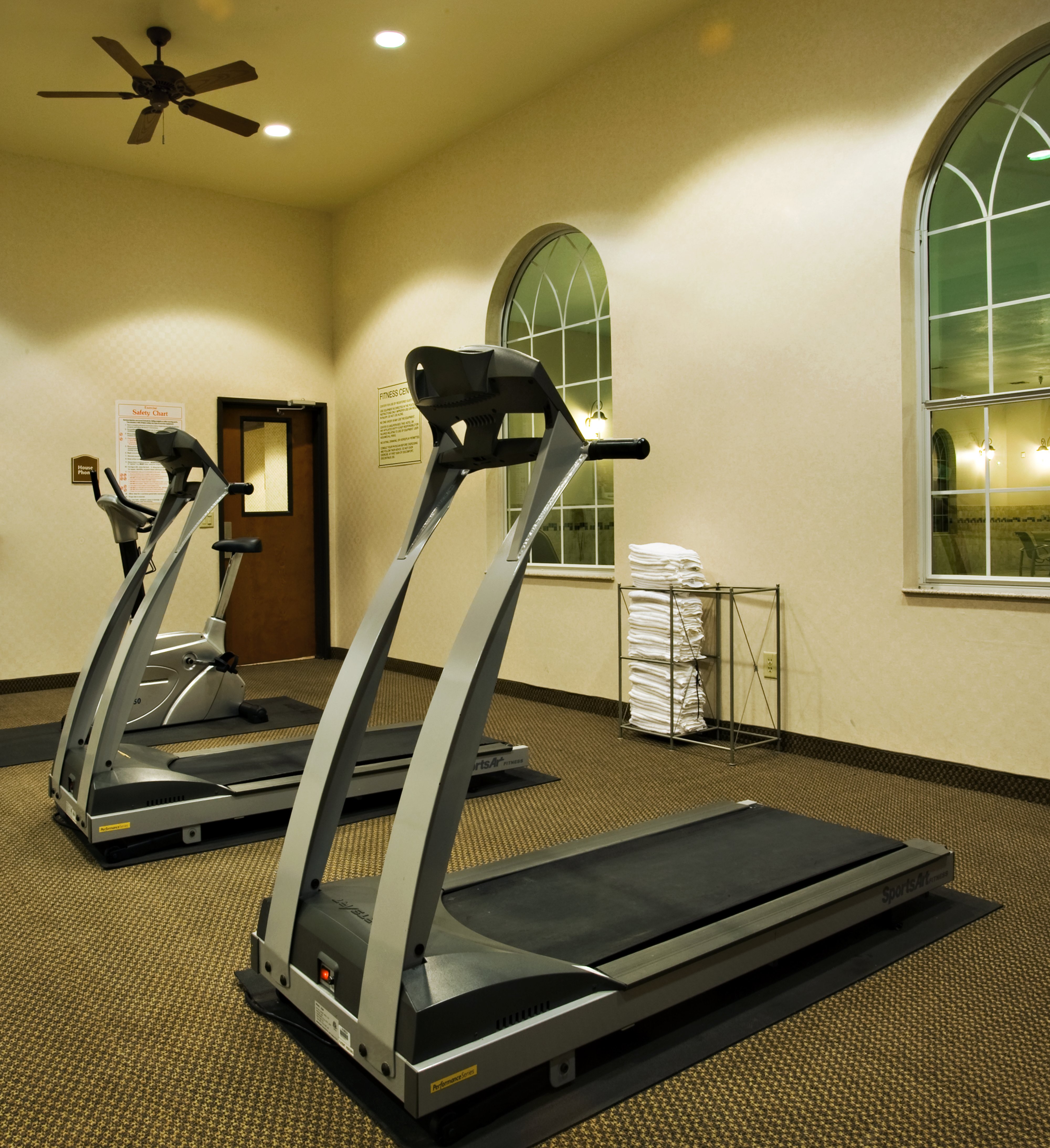 Holiday Inn Express Suites Levelland 26/46