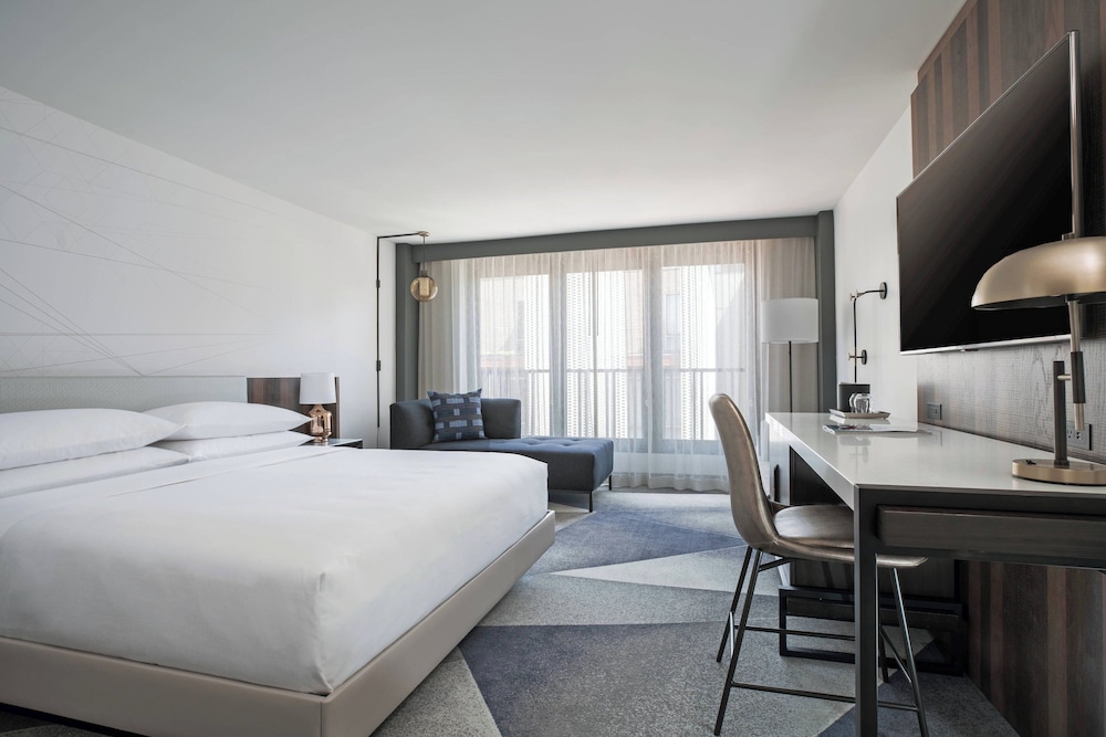 Philadelphia Marriott Old City 7/64