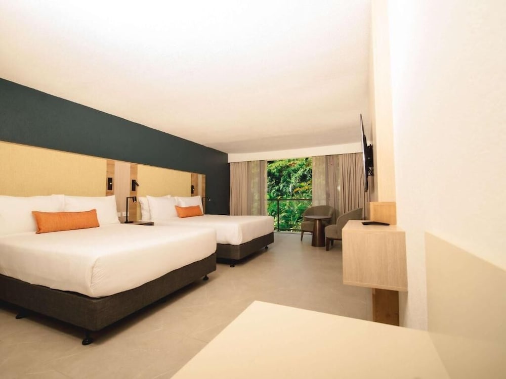 Novotel Suva Lami Bay 14/50