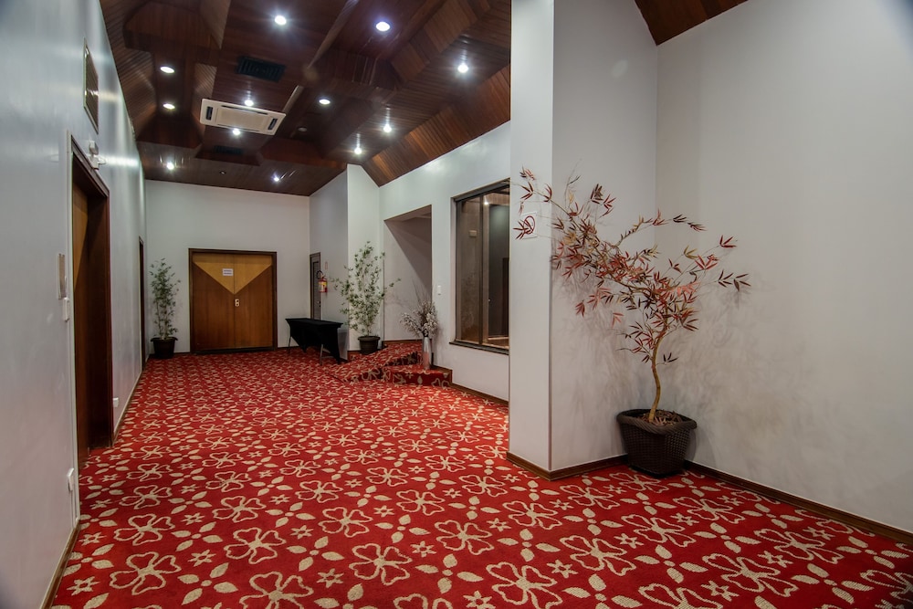 Golden Inga Suite Hotel 12/62