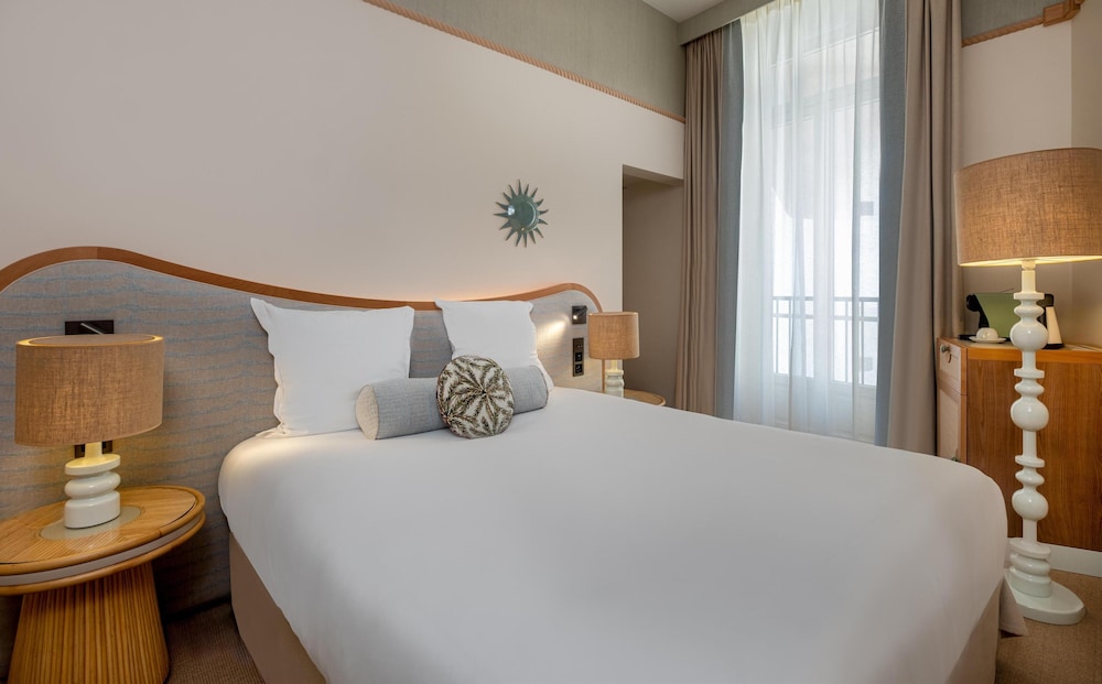 CLASSIC, DOUBLE OR TWIN BED