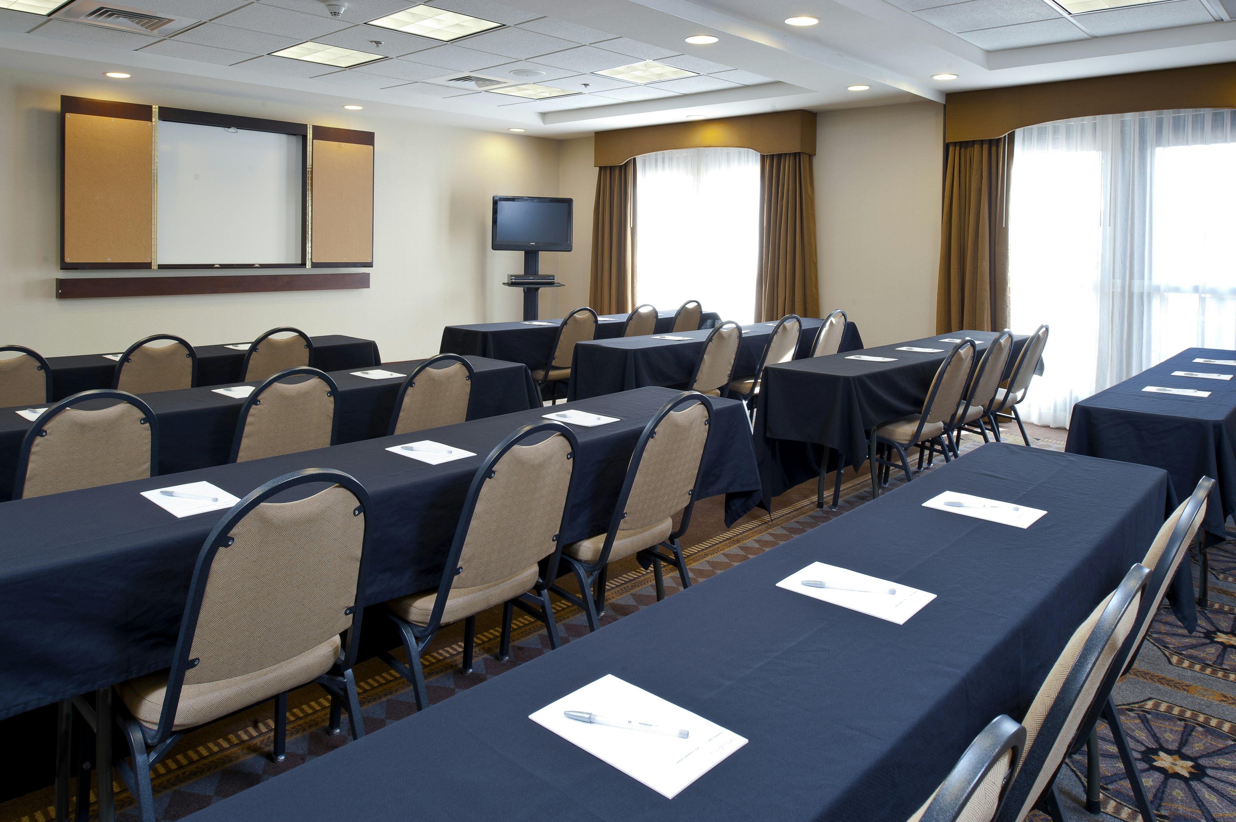 Hampton Inn and Suites Prescott Valley 56/68