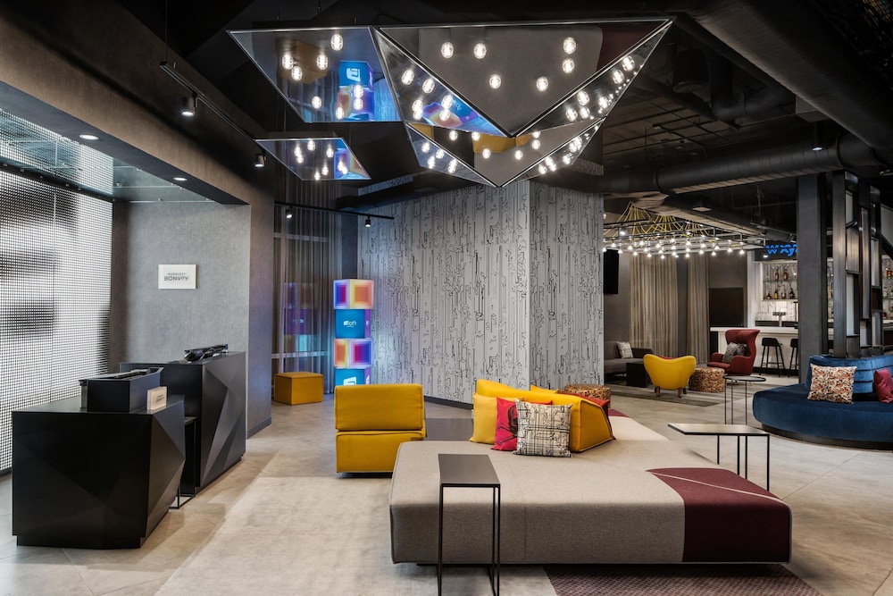 Aloft Tampa Midtown 33/53