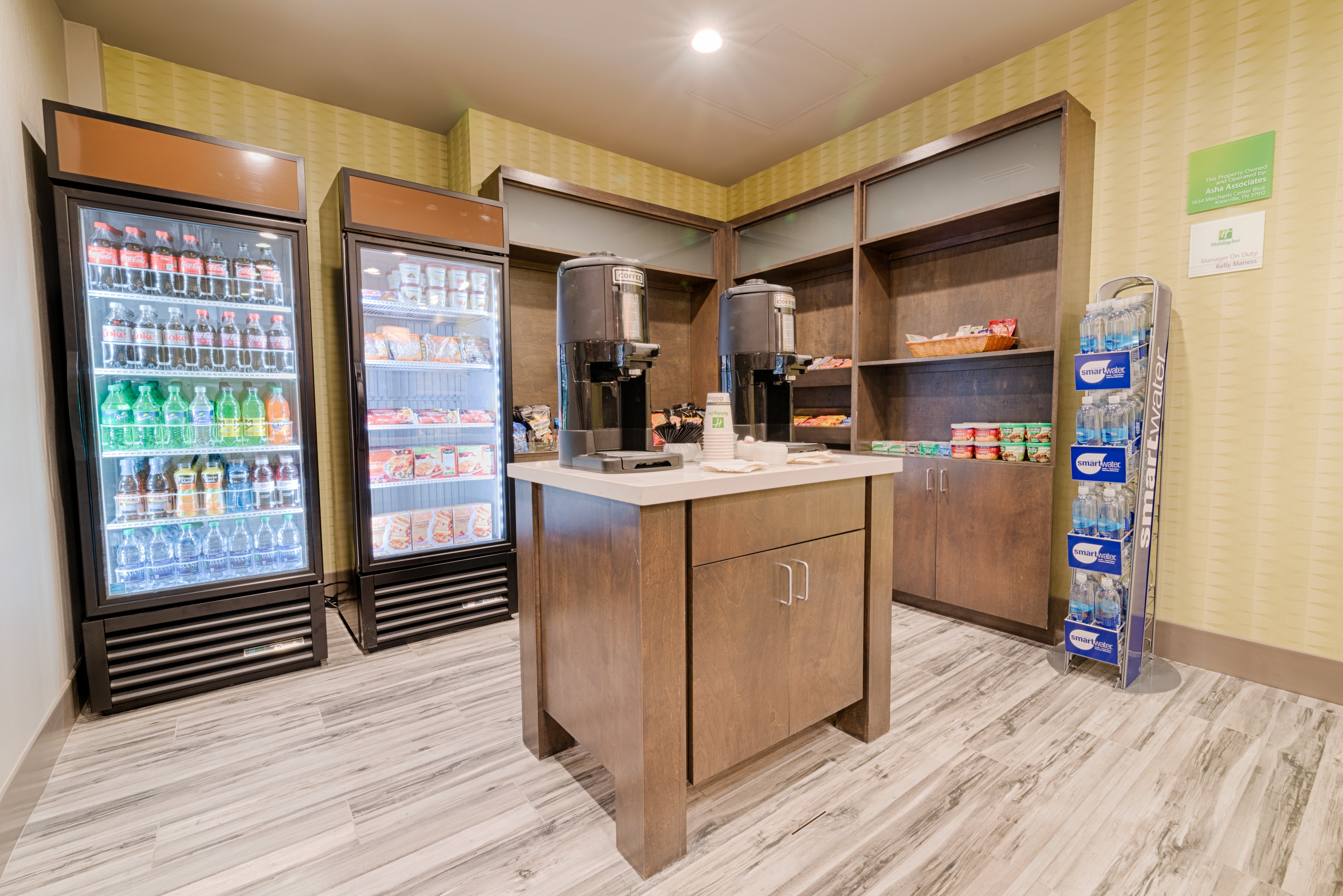 Holiday Inn Knoxville N - Merchant Drive 12/77