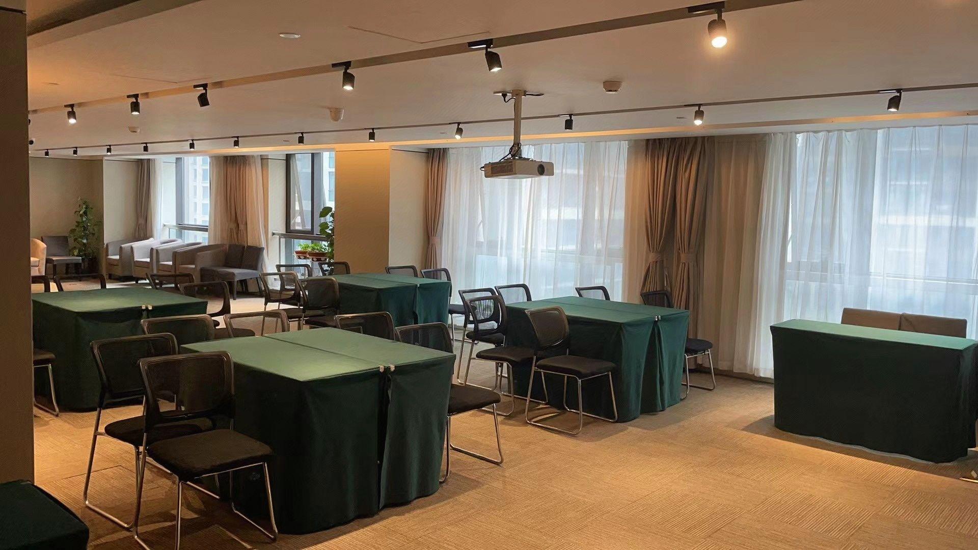 Homeinn Plus (Chengdu High-tech Global Center) 28/31