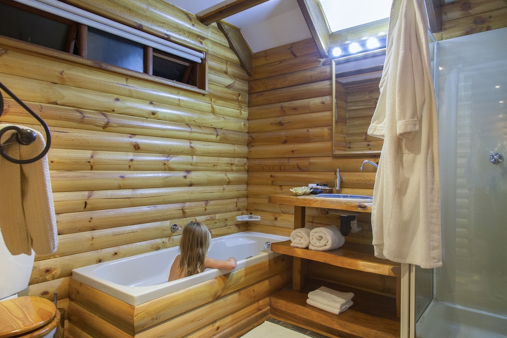 The Fernery Lodge & Chalets 47/50