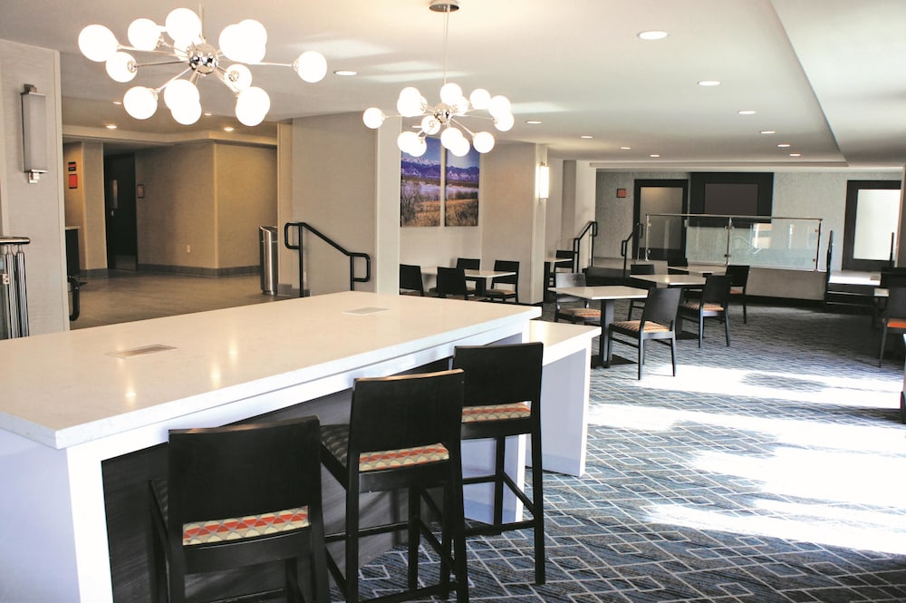 La Quinta Inn & Suites by Wyndham Denver Aurora Medical 35/43