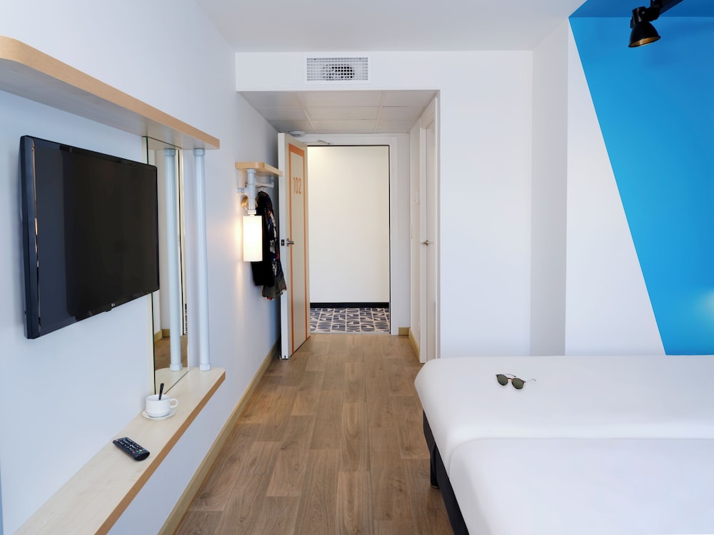 Ibis Budget Toulouse Colomiers 11/22