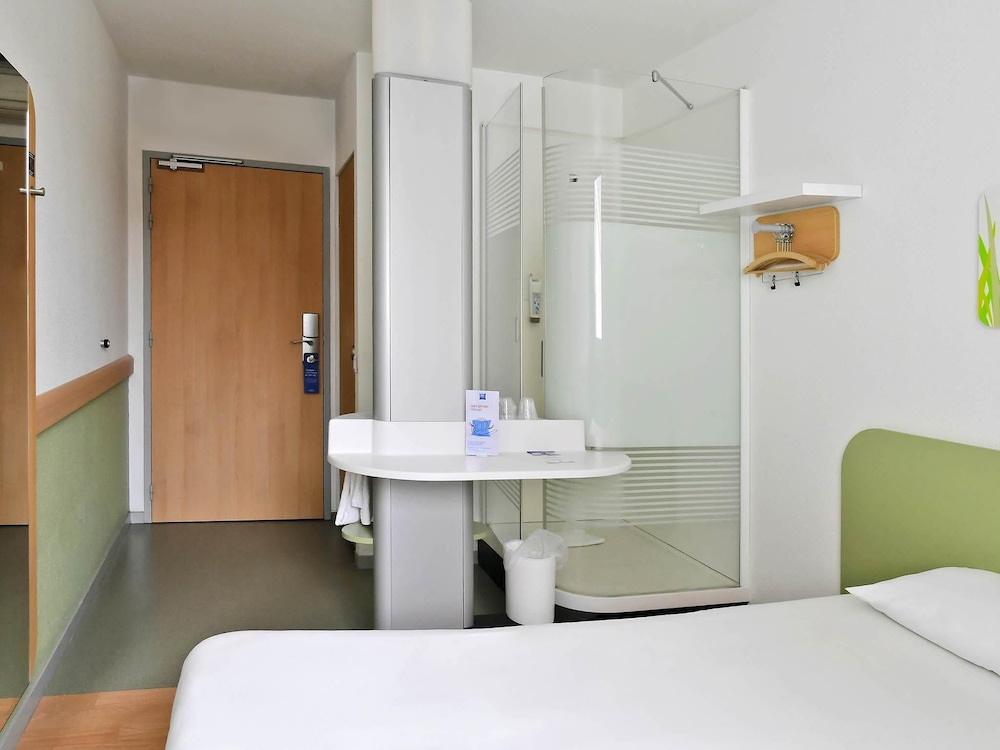 Ibis Budget Nimes Centre Gare 48/50