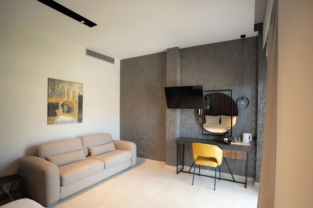 Mirabilis Boutique Hotel 37/60