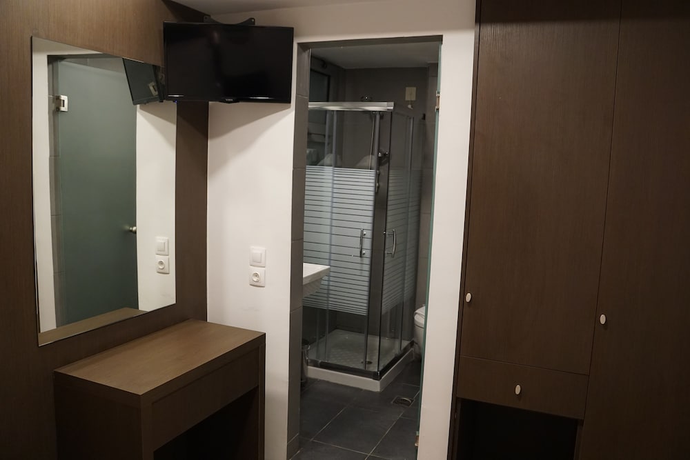 Piraeus Port Hotel 14/34