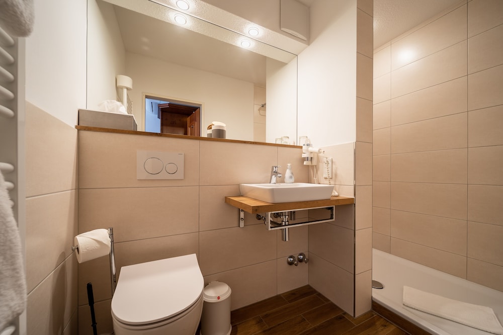 Hotel Frechener Hof 38/40