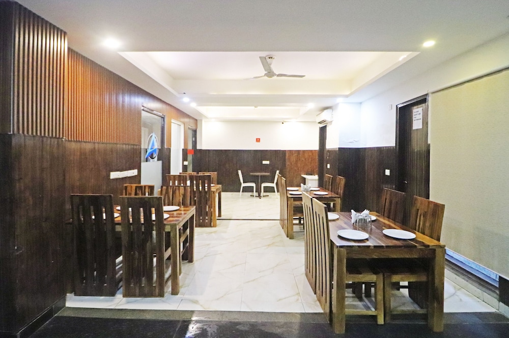 Oyo 10274 Hotel Aamara 57/61