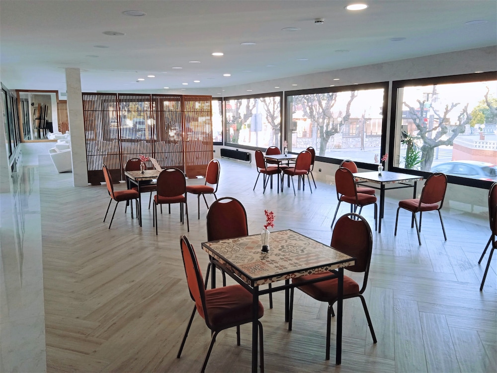 Hotel 153 51/71