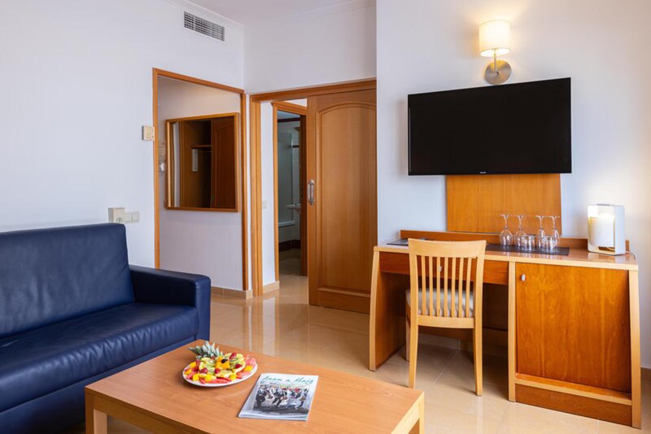 Invisa Hotel La Cala 71/99