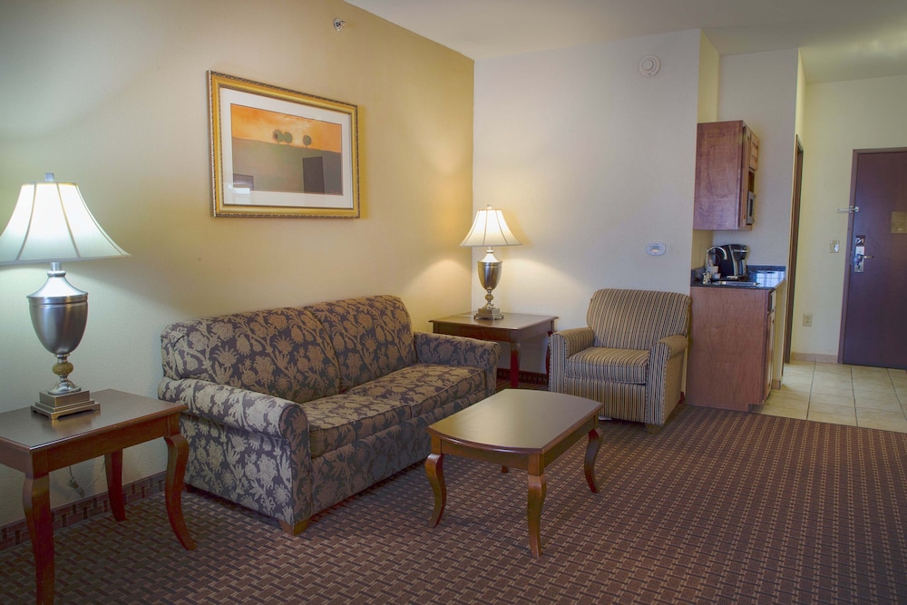 Holiday Inn Express Hotel And Suites Center Tx 47/76