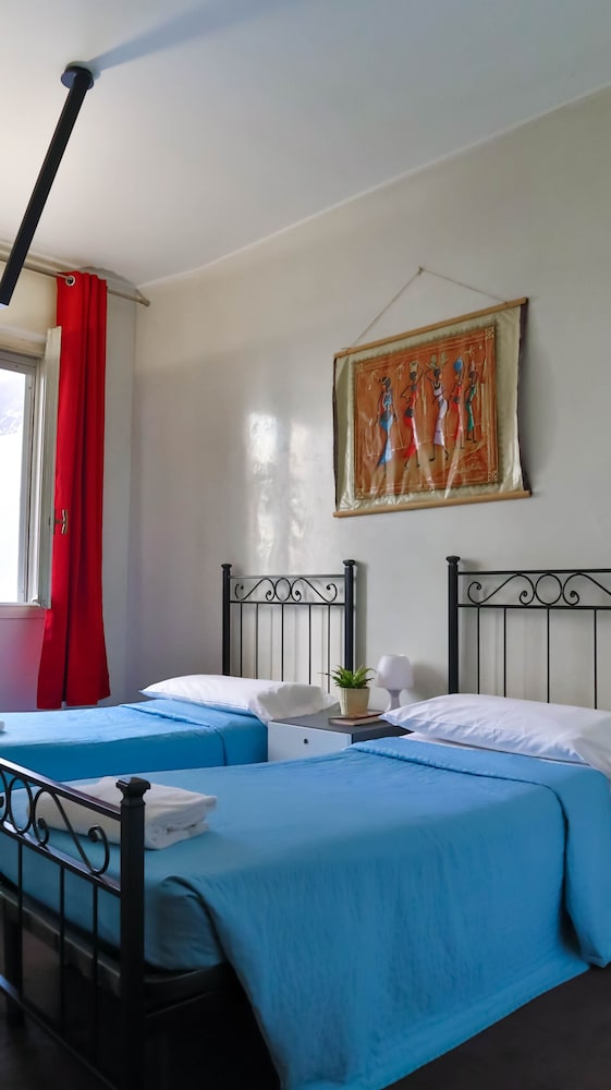 B&B I Am Here Gioia 71 8/37