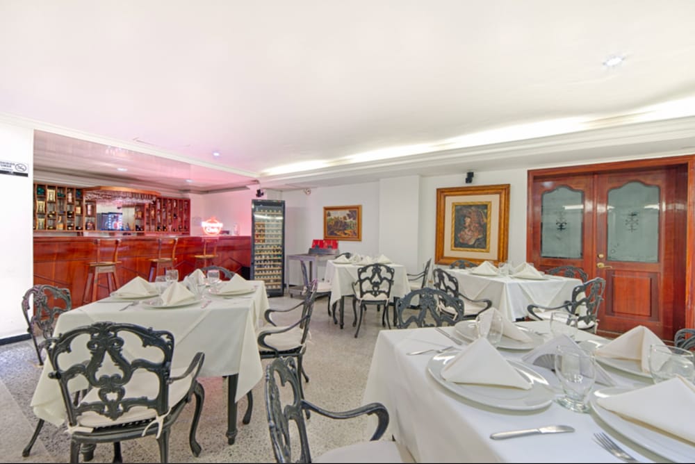 TAMA Hotel Granada Real Cali 53/67