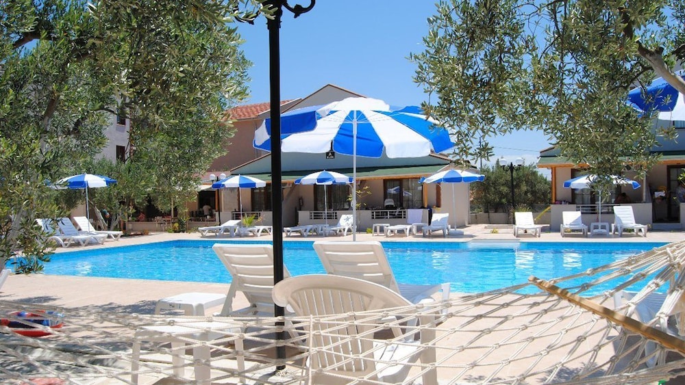 Afissia Garden Hotel 41/49