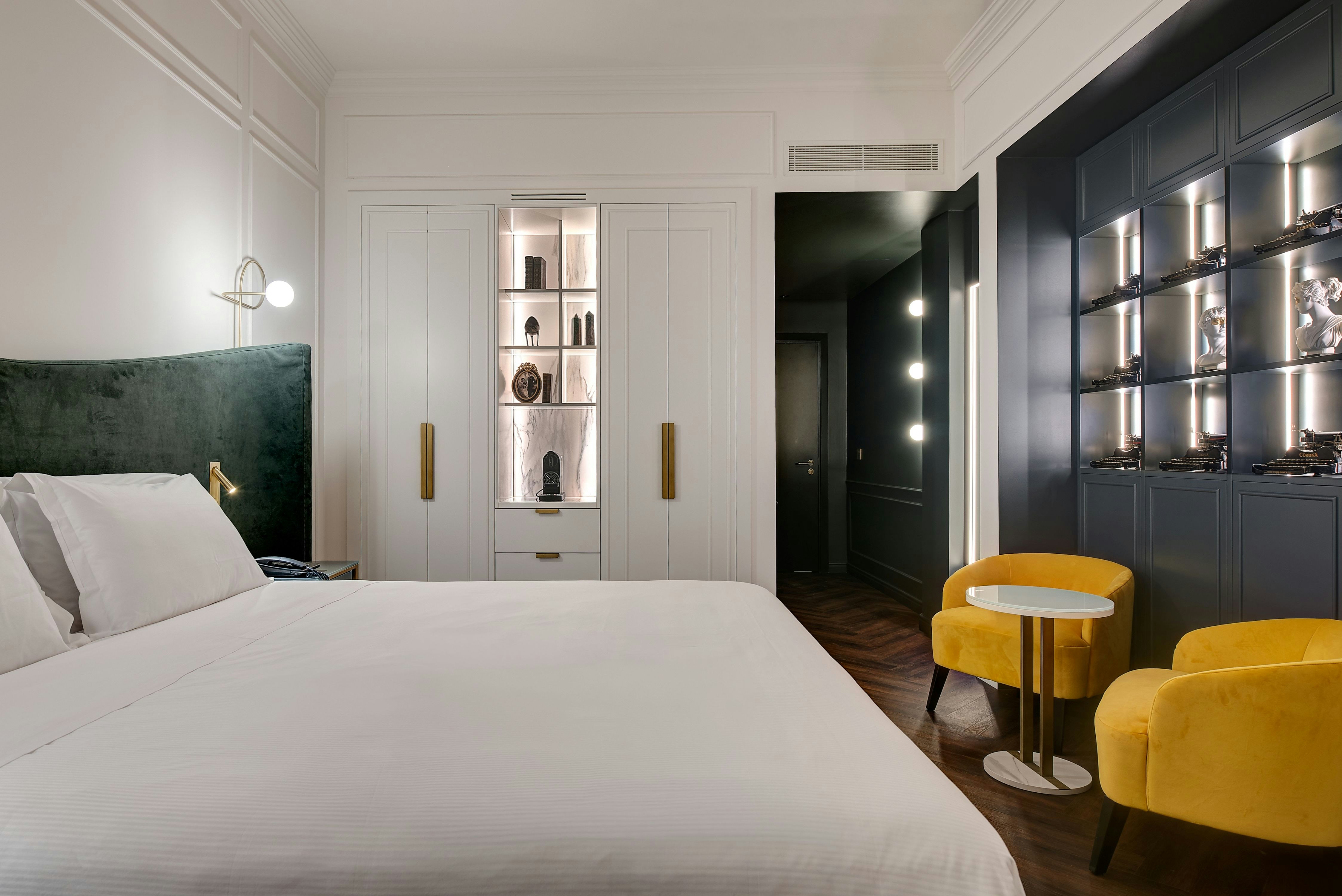 Majestic Palace Sorrento, Curio Collection by Hilton 11/56