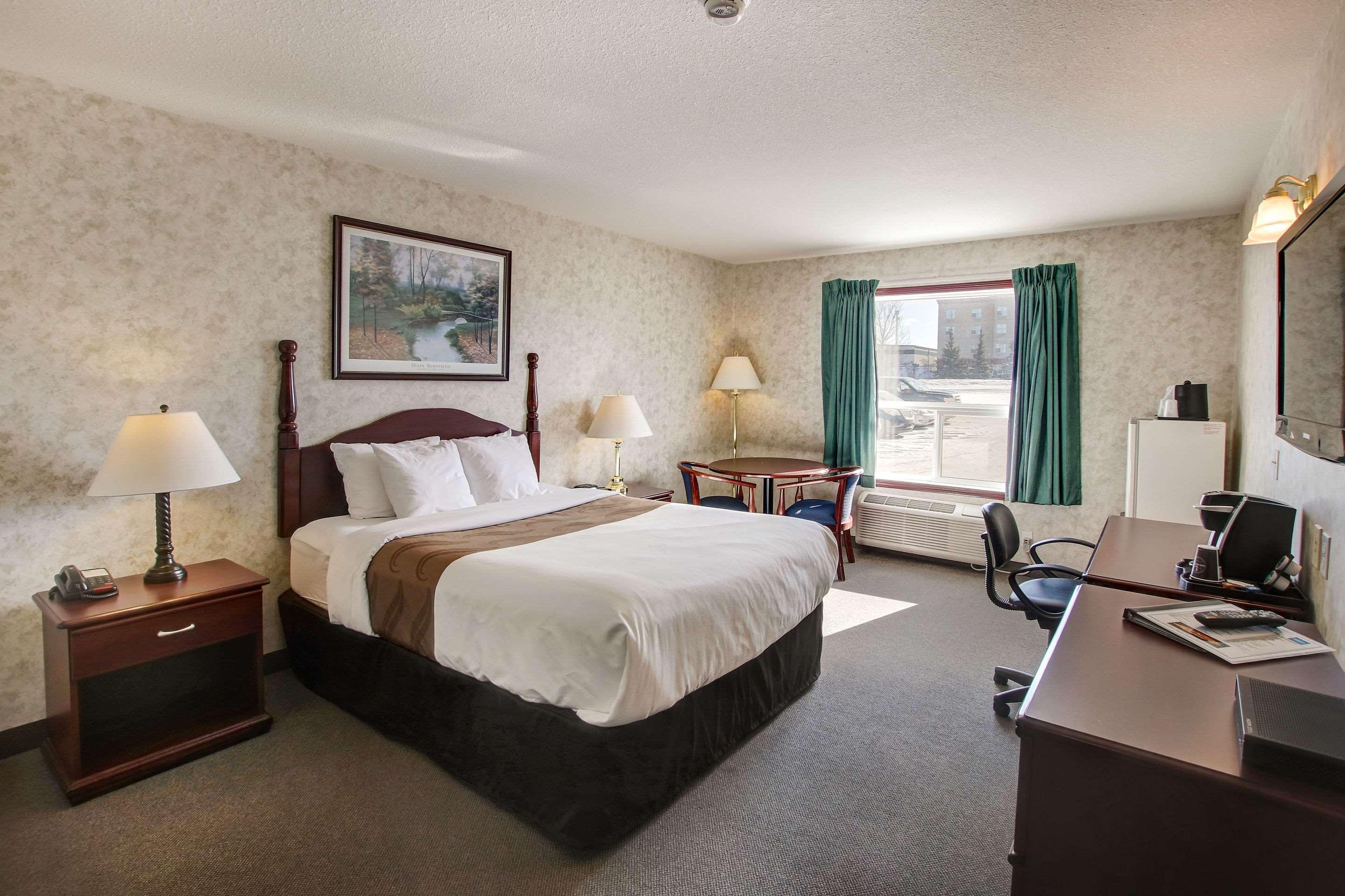 Ramada by Wyndham Nisku 24/36