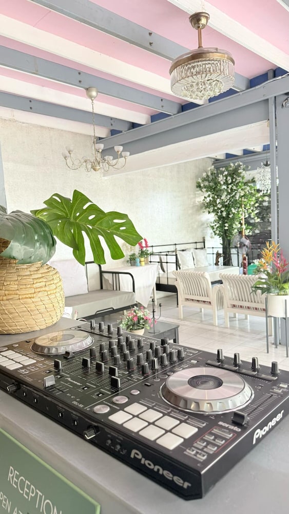 Issara House Bangkok 7/57