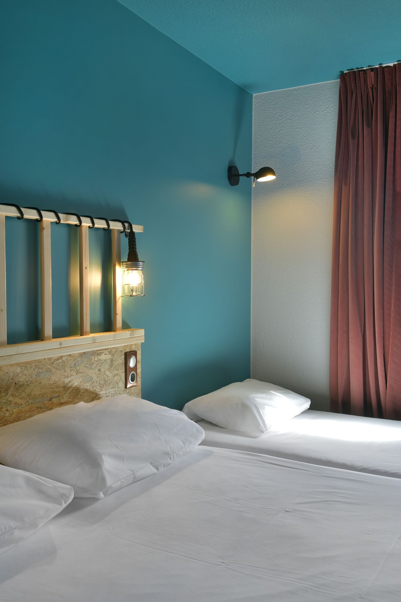 ROOM, TRIPLE