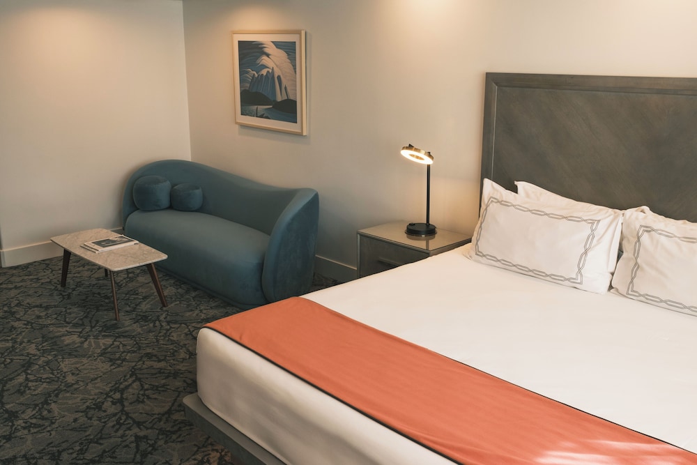 JUNIOR SUITE, EXECUTIVE