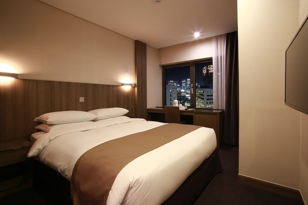 Amid Hotel Seoul 16/65