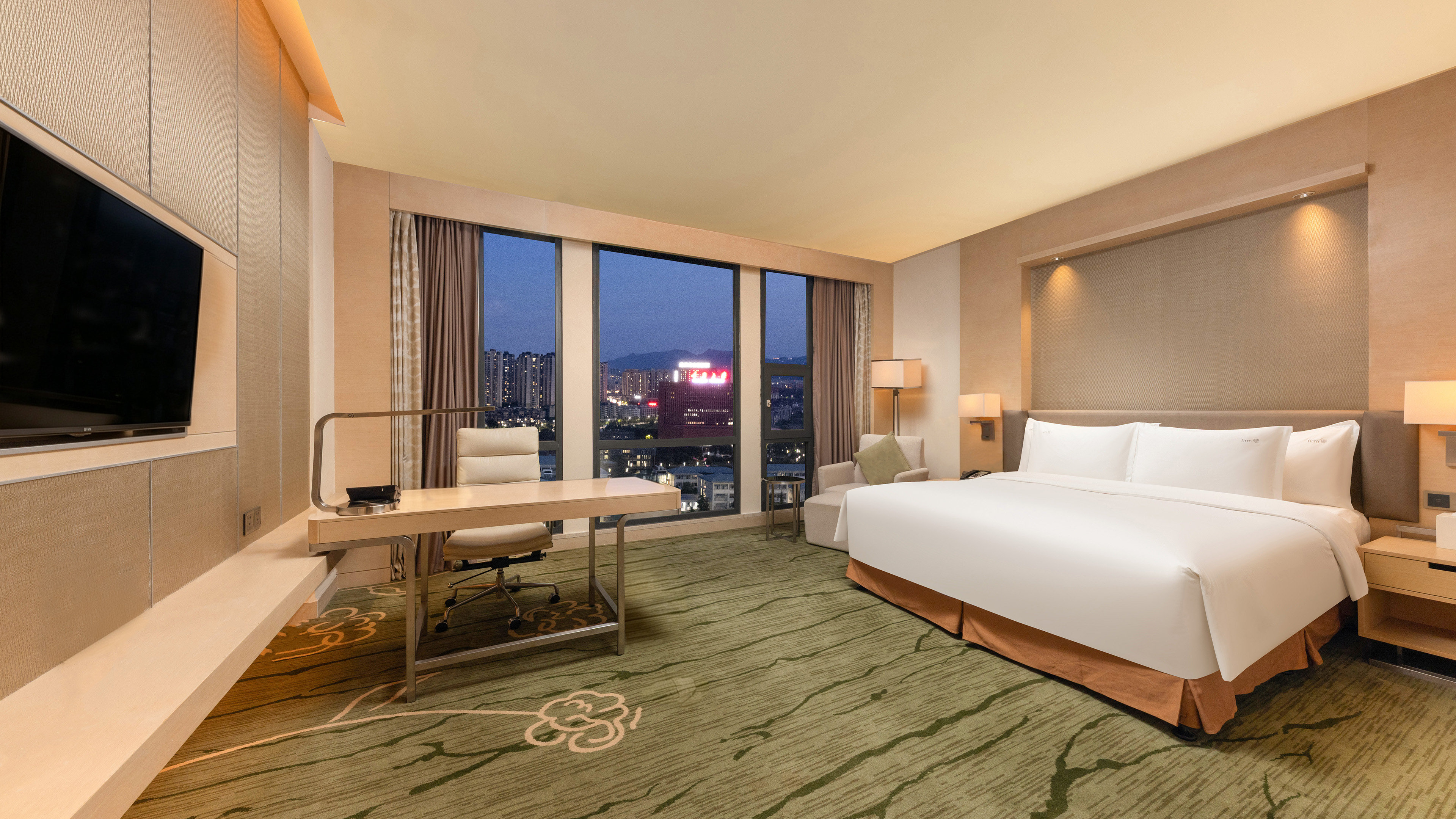 Holiday Inn Chongqing University Town 12/50