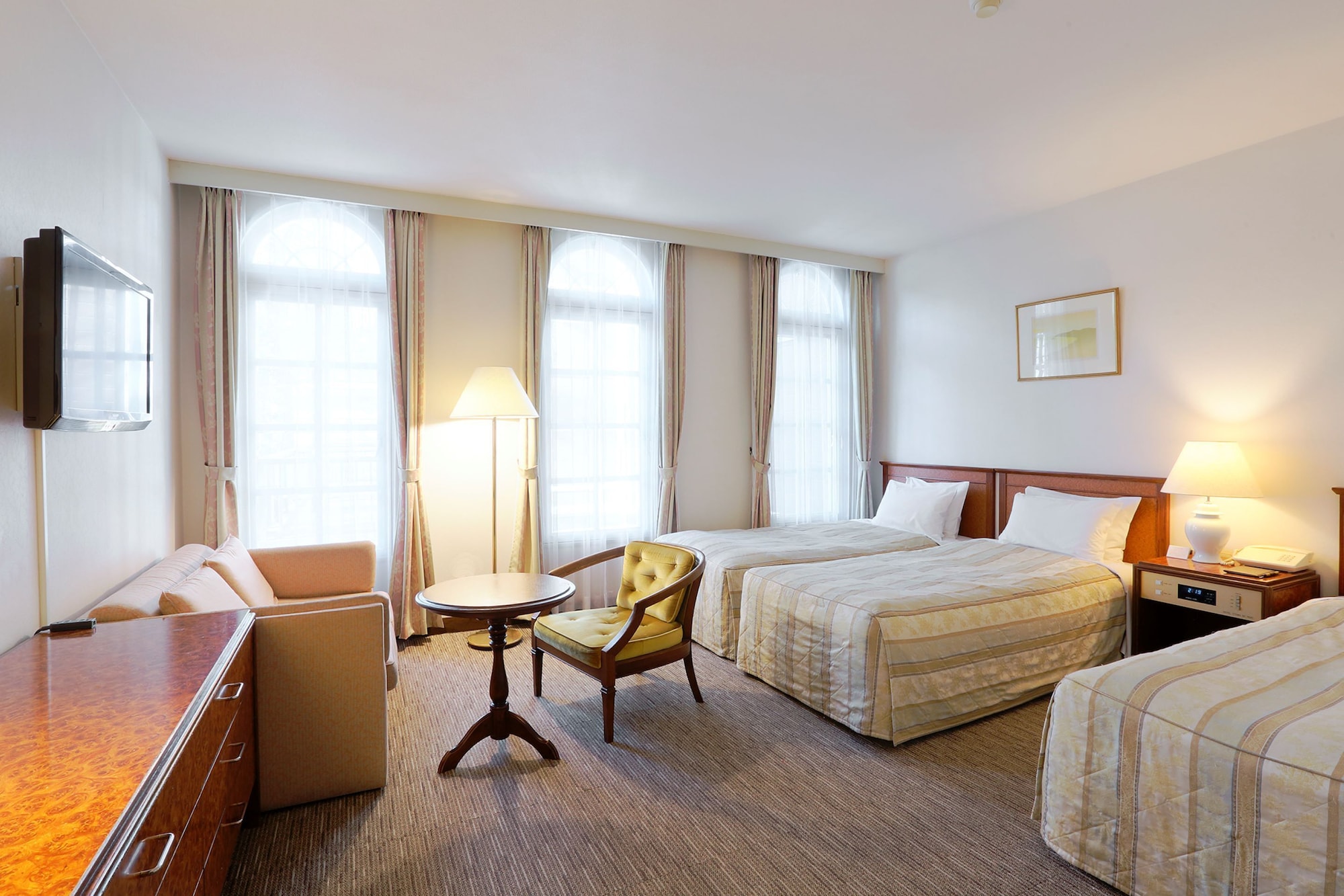 ROOM, TRIPLE