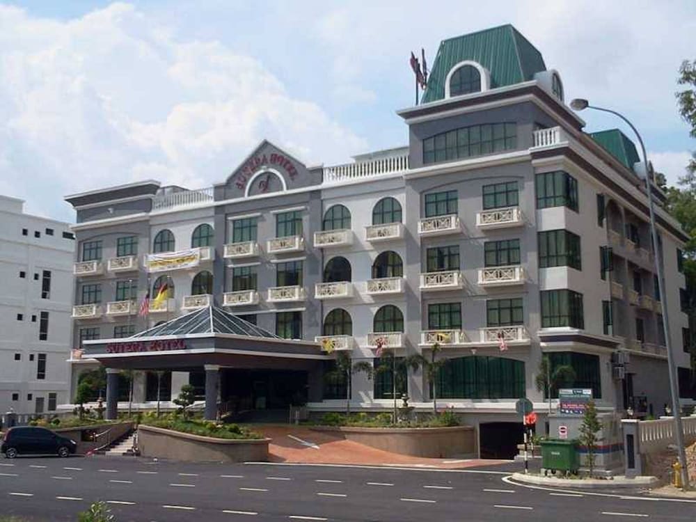 Sutera Hotel 3/43