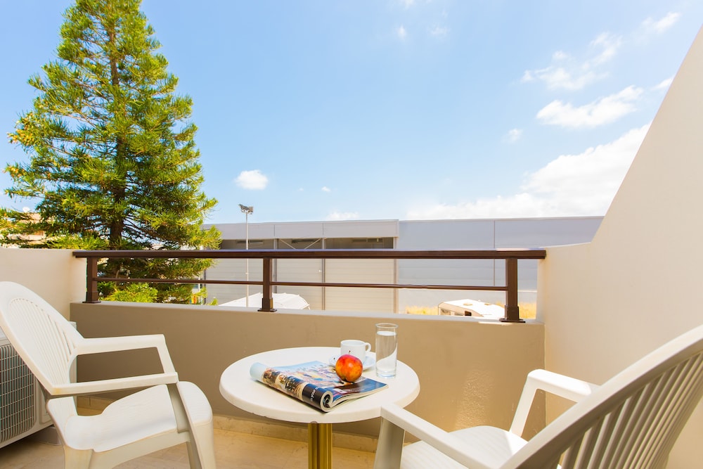 Eltina Hotel 30/50