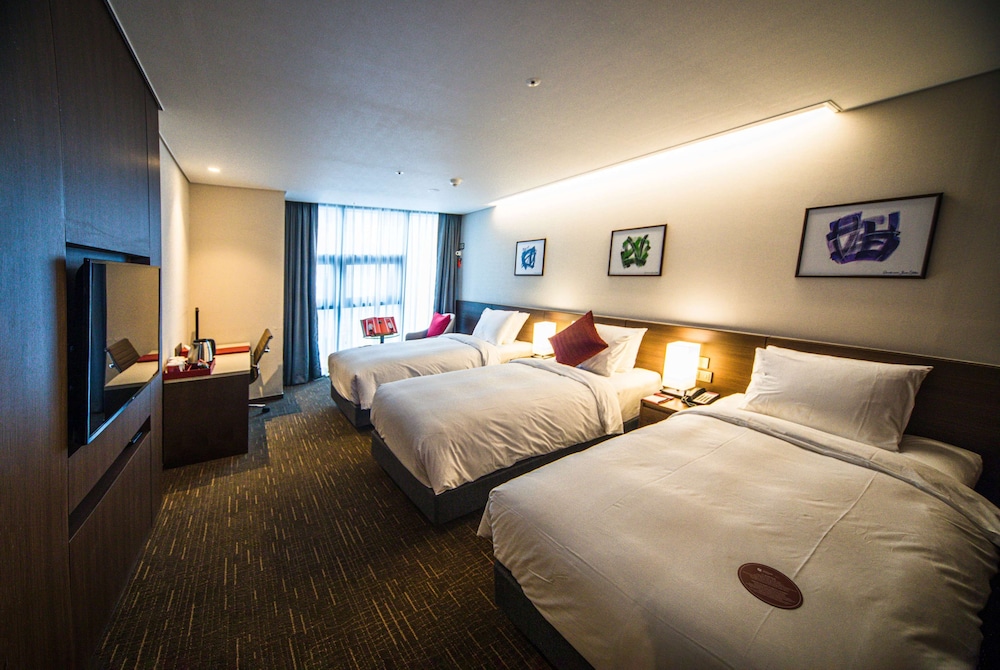Ramada Encore By Wyndham Busan Station 14/50