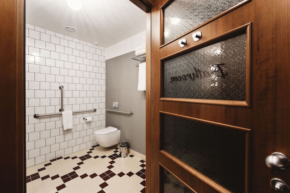 Hotel Afisha 67/71