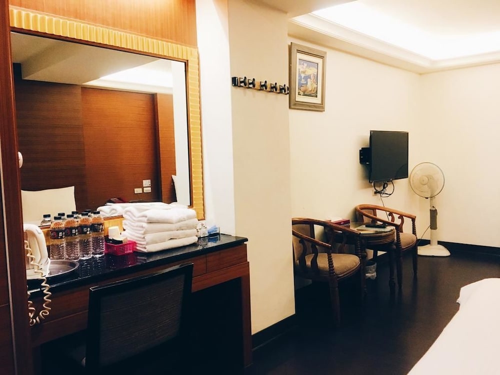 Hua Tai Hotel 29/37