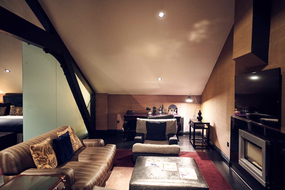 Malmaison Belfast 50/72