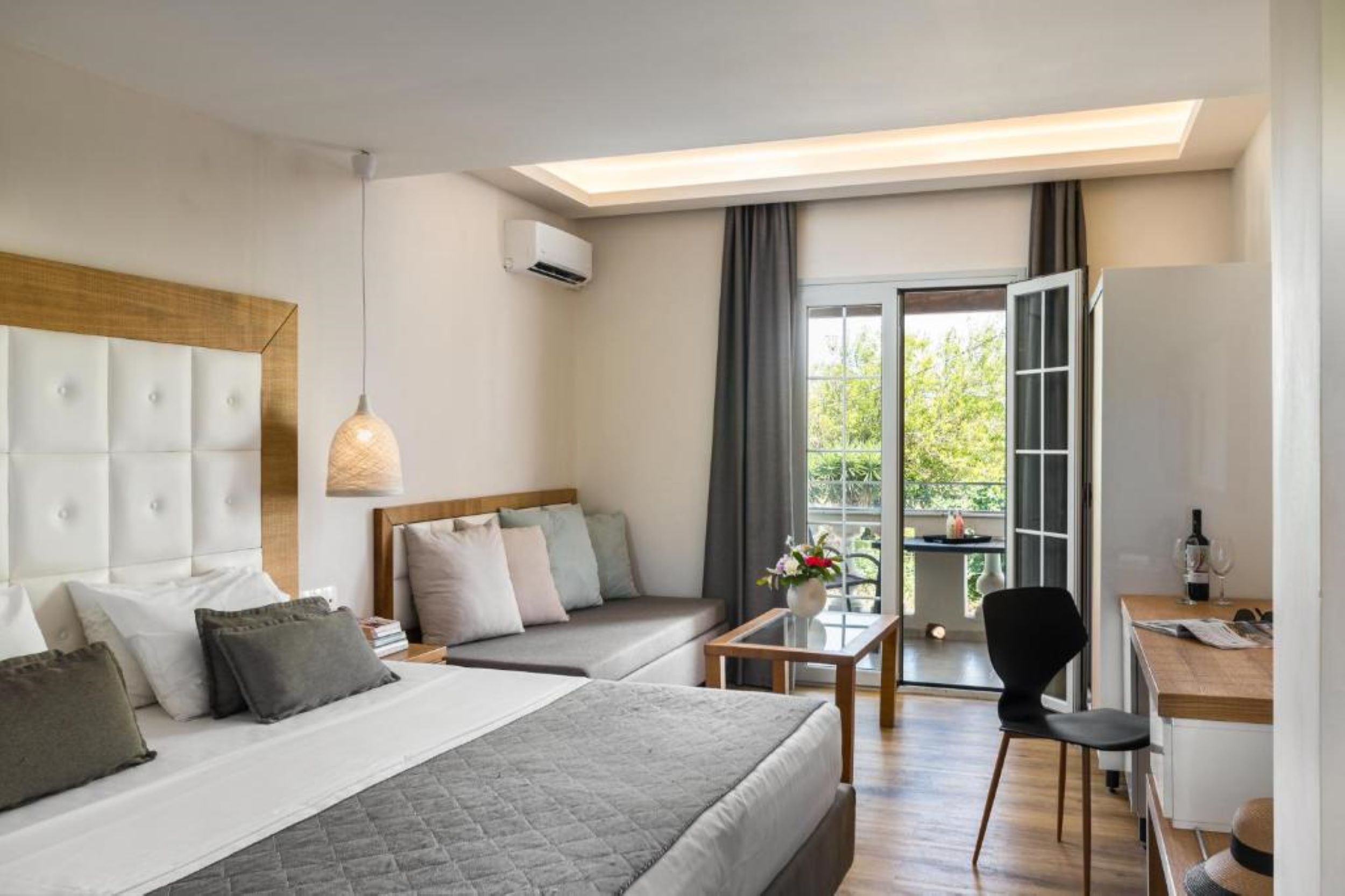PREMIUM, GARDEN VIEW