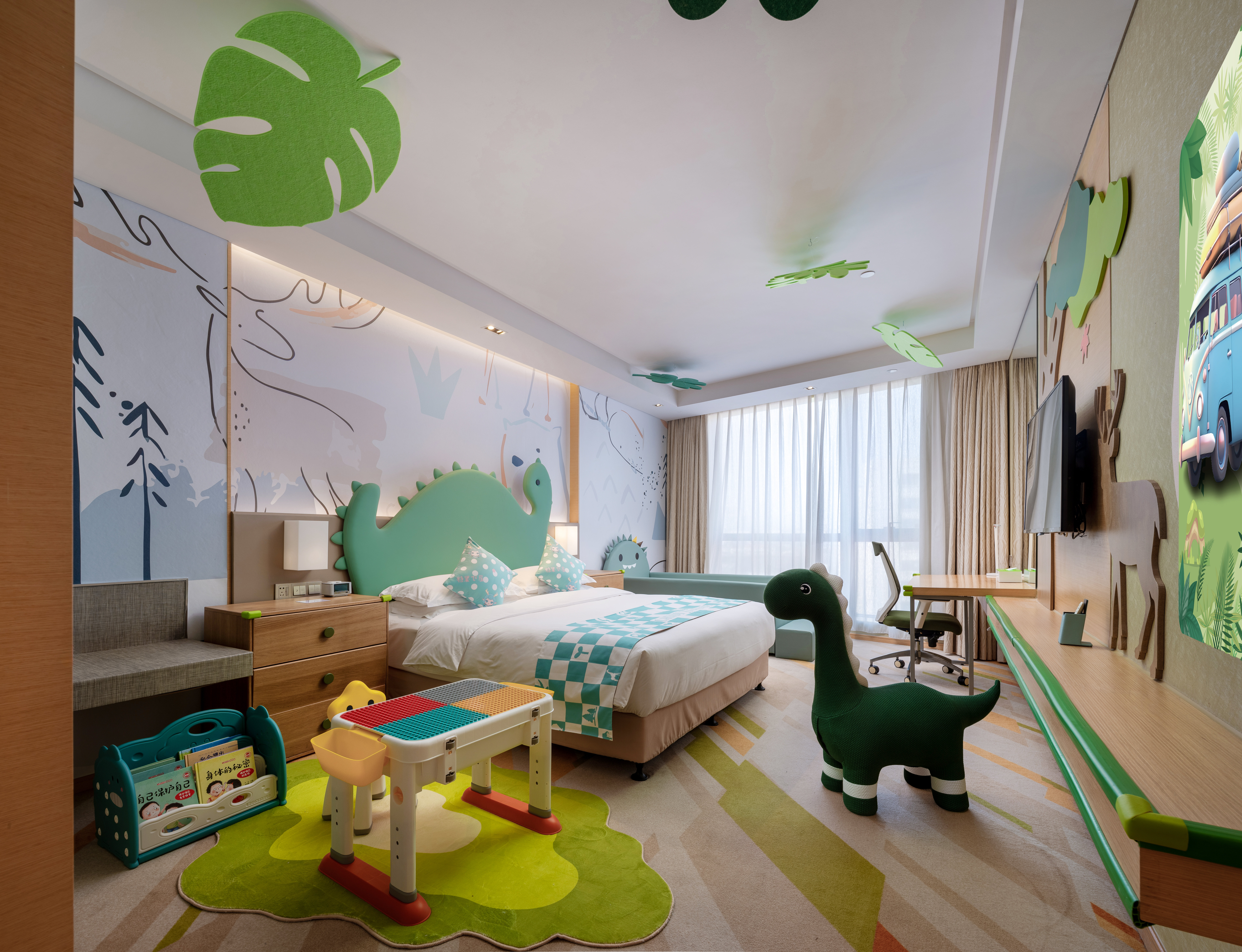 HOLIDAY INN WUXI TAIHU NEW CITY 21/69
