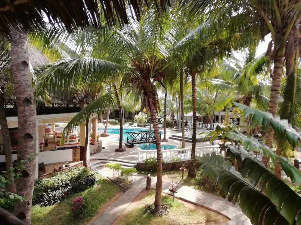 Aquarius Club International Resort - All Inclusive 36/40