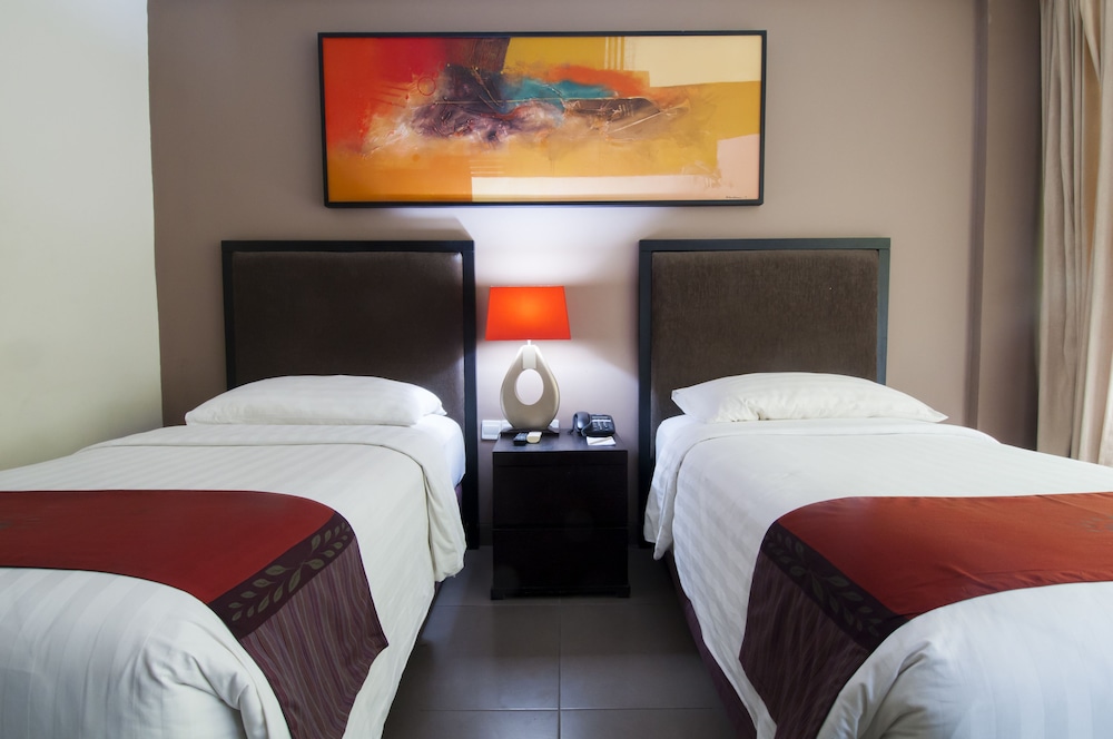 100 Sunset Hotel Kuta 25/66