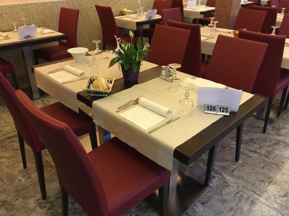 Hotel Ragno D'oro 30/49