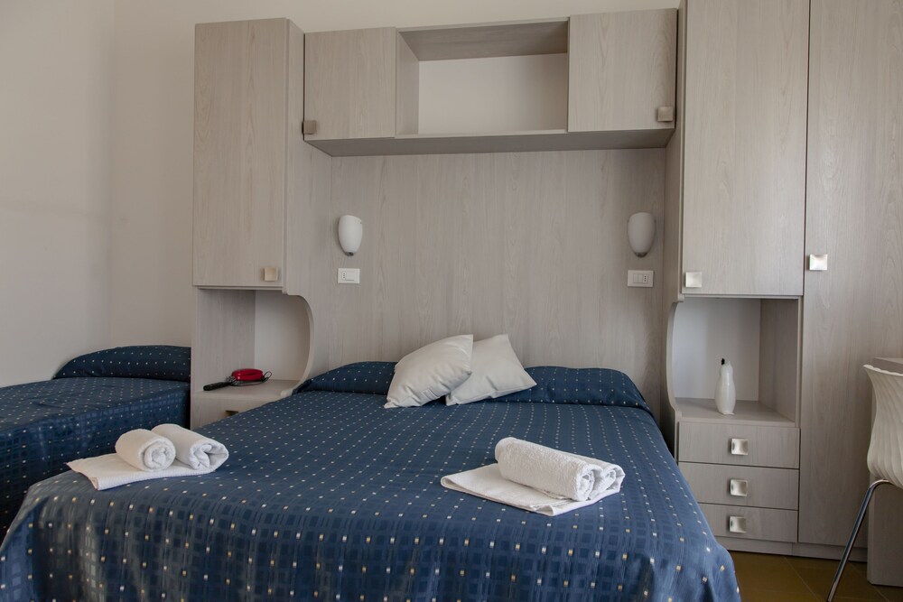 Hotel Concorde 19/50