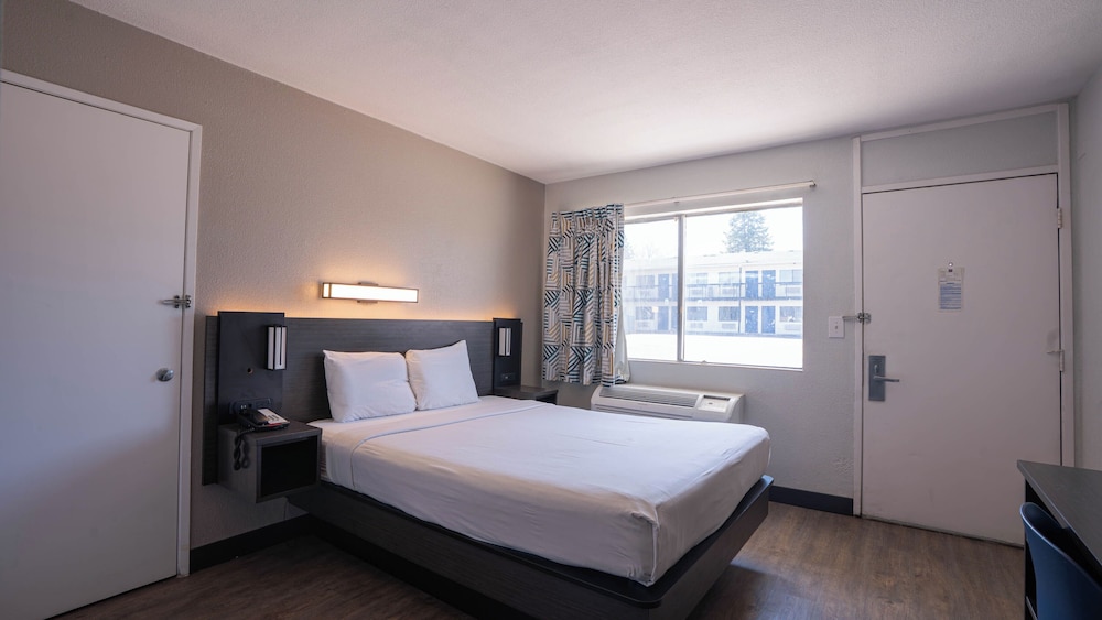 Motel6 Rochester, MN 23/57