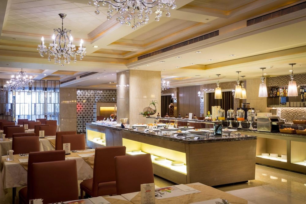 Grand View Hotel 29/34