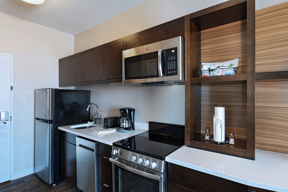 TownePlace Suites by Marriott El Paso North 31/32