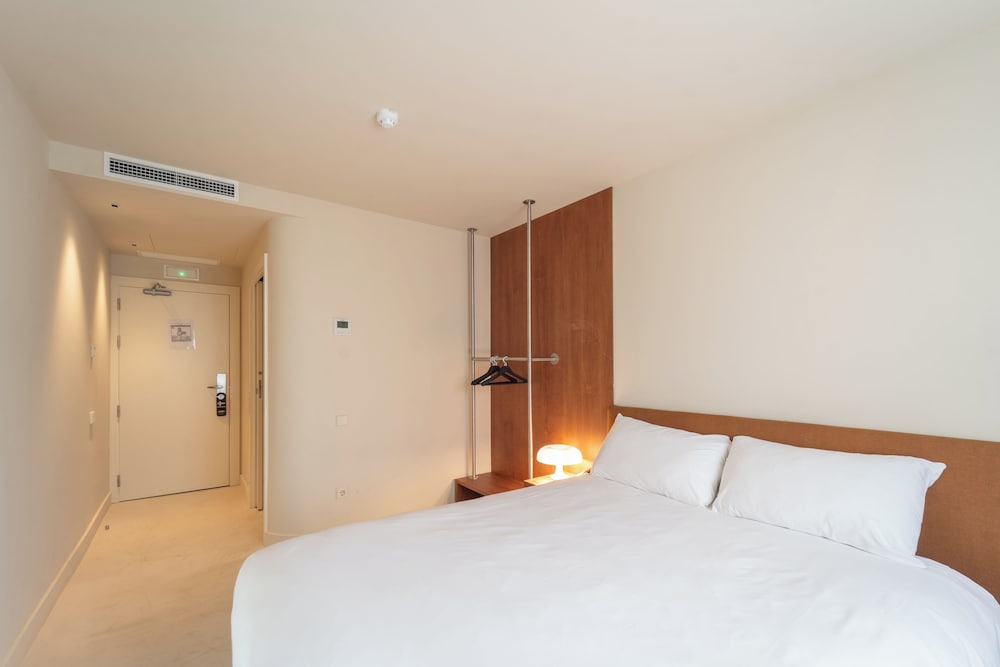 IBIS VALENCIA ALFAFAR 7/73