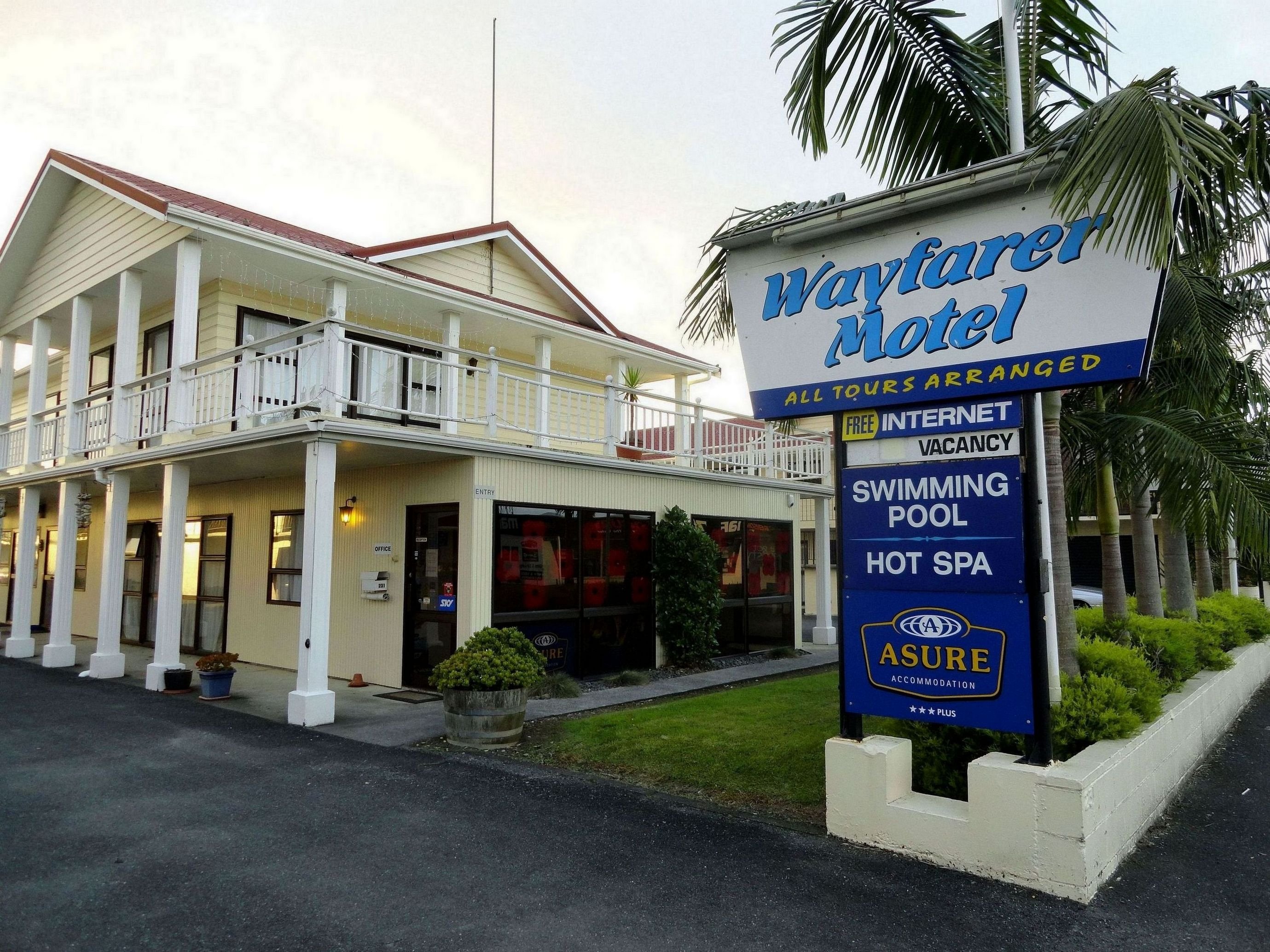 Asure Wayfarer Motel 6/31